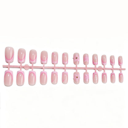 Künstlerisches Floral Press-On Nagelkunst Set Brehn