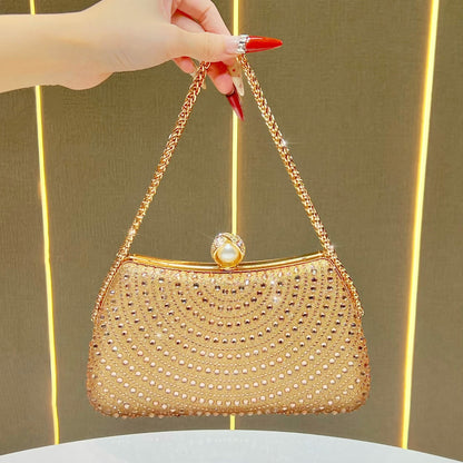Dekorative mit Kristallen besetzte abendliche Handtasche