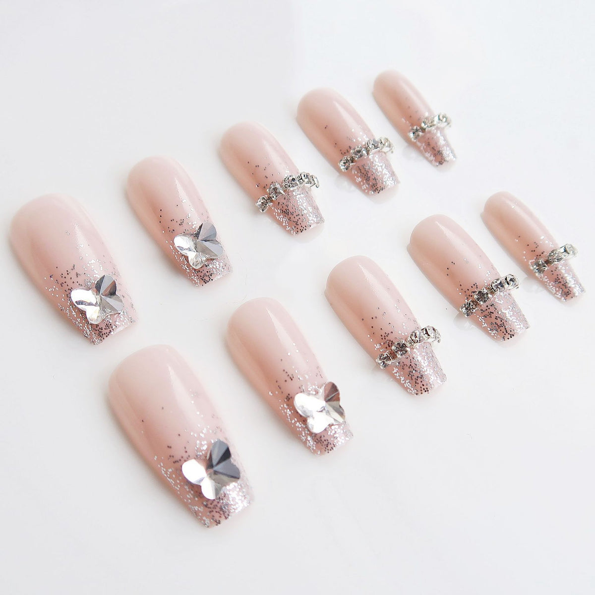 Glamouröse mit Strass verzierte Press-On Nagelset Brehn