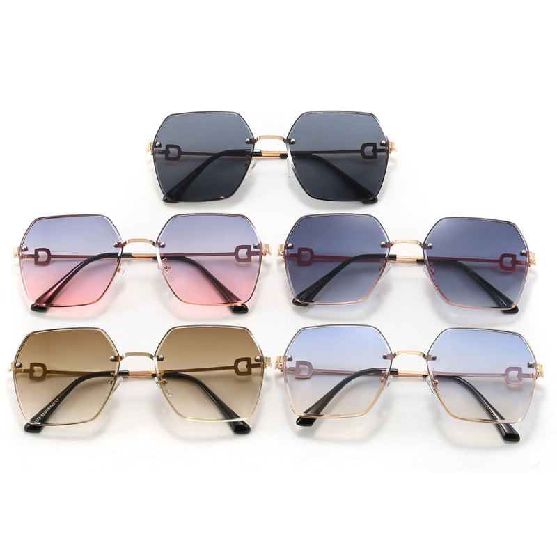 Damen extravagante und moderne Sonnenbrille im ausgefallenen Design Brehn