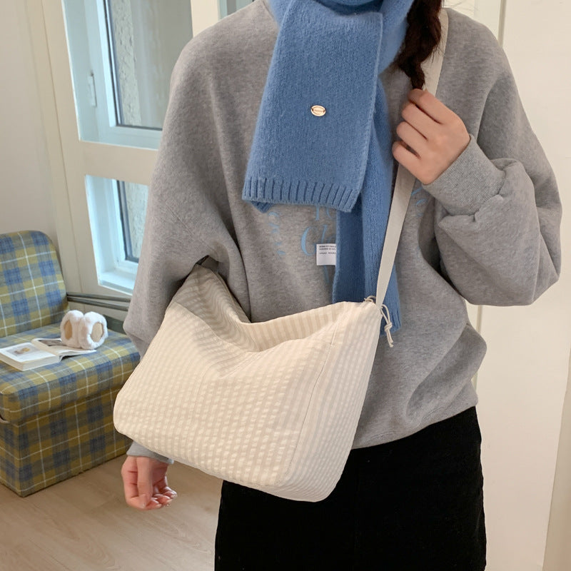 Funktionale Alltagsschultertasche