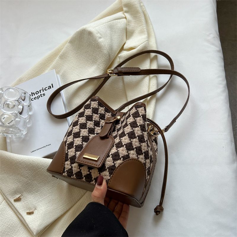 Chic Bucket Bag Brehn
