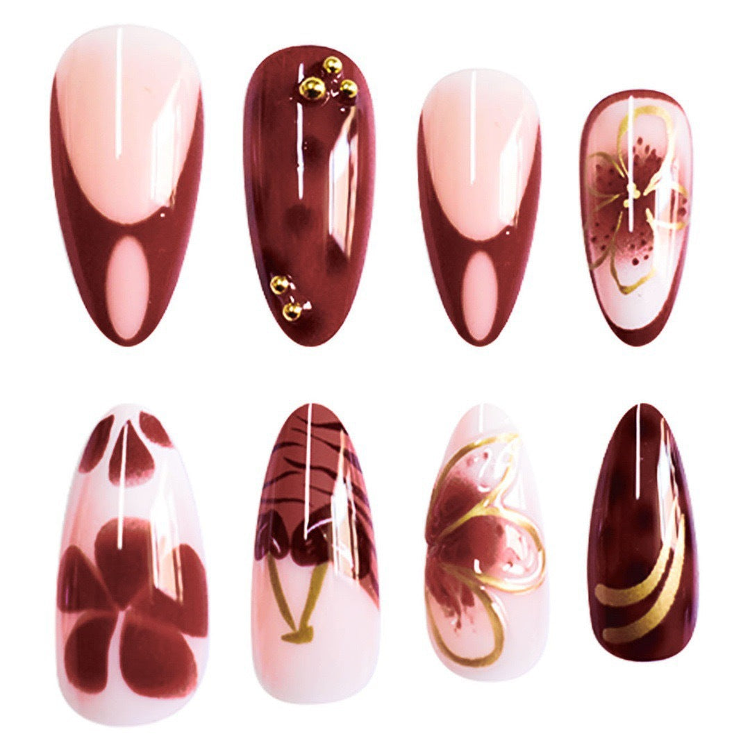 Künstlerische 3D-Nagelerweiterungen Brehn