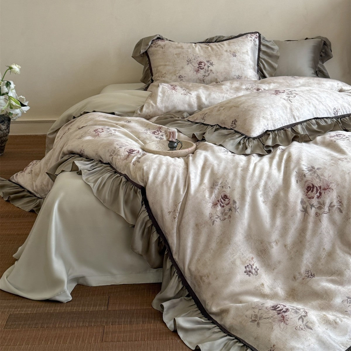 Vintage-Textur Floral Baumwoll-Bettbezug-Ensemble mit Rüschensatinrand