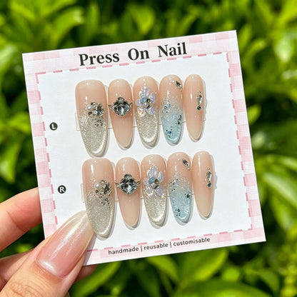 Anpassbare florale Press-On Nagelkollektion