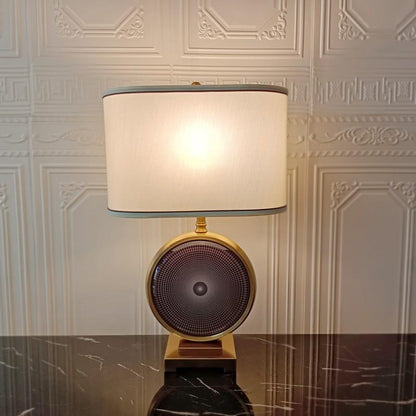 Stilvolle retro-inspirierte Tischlampe