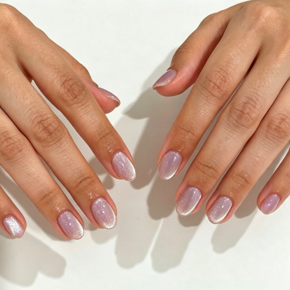 Elegante Kunstnägel mit Schimmerndem Ombre-Effekt Brehn