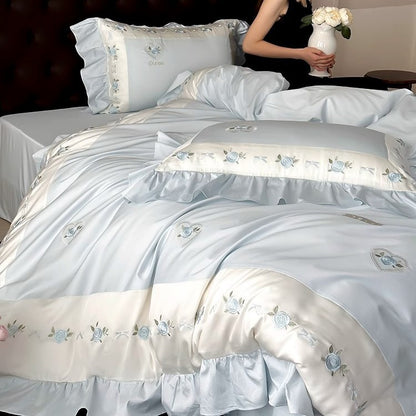 Romantische Bestickte Blumen Satin-Trimm Bettbezug & Rüschenshams Set