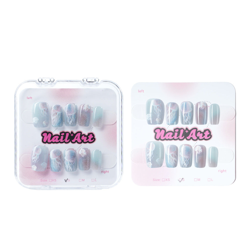 Stylische Press-On Nagelkunst Brehn