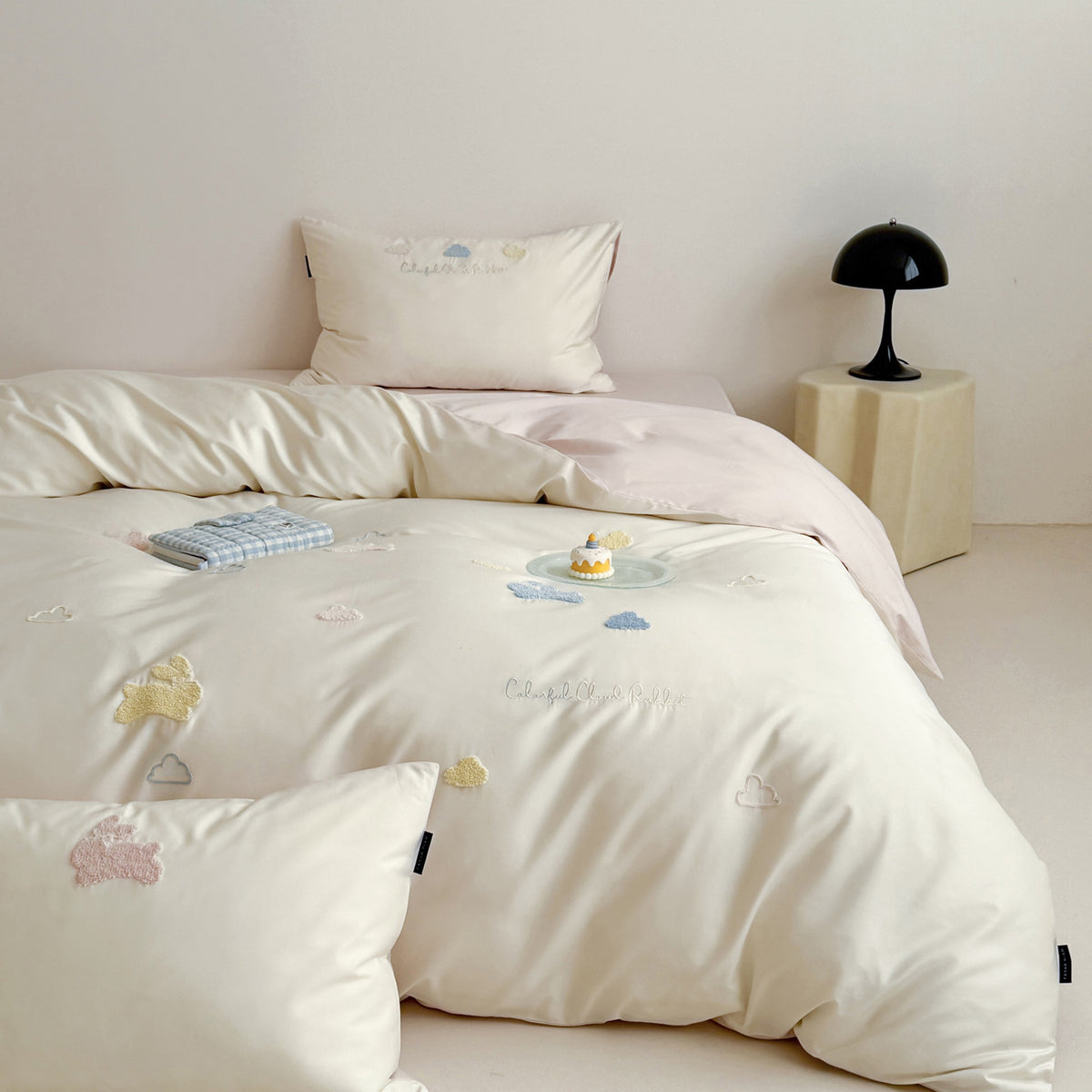 Bestickte Cloud Baumwollsatin Bettbezug Set