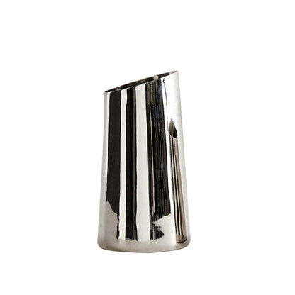 Stylischer moderner Ring