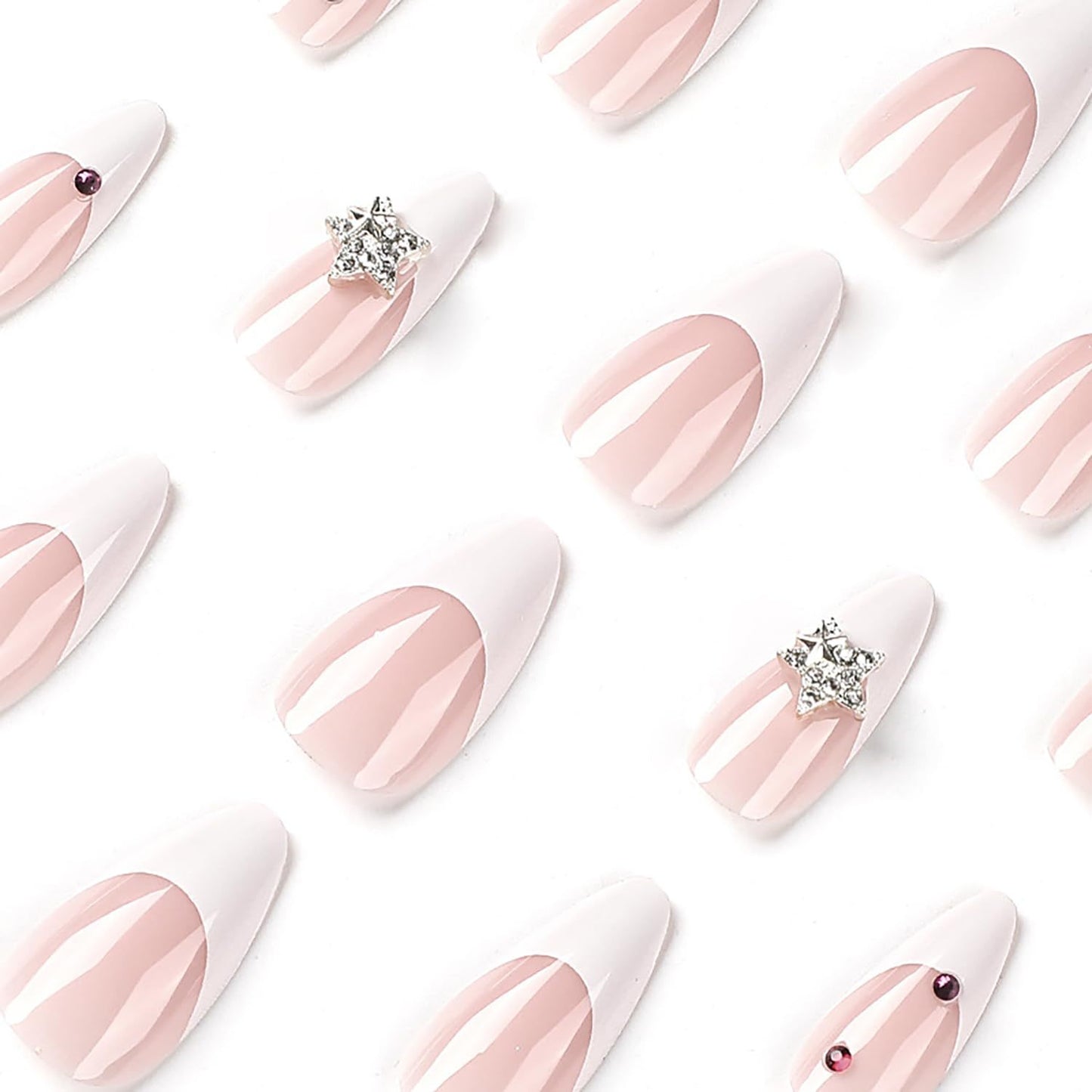Kunstnagelset mit eleganter französischer Spitze und funkelnden Akzenten Brehn