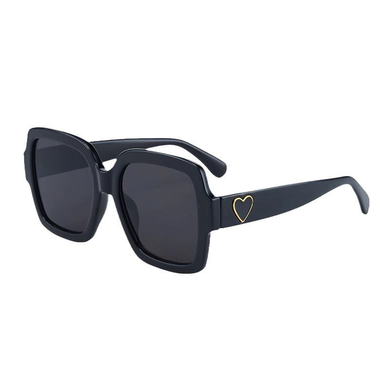 Damen Modische Sonnenbrille mit exklusivem Herz-Detail Brehn