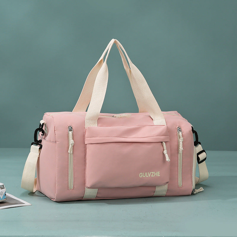 Sportliche Reisetasche Mit Vielseitigen Organisationsmöglichkeiten Brehn