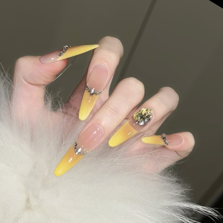 Kunstnägel mit Luxuriösem Glitzer- und Farbverlauf Brehn