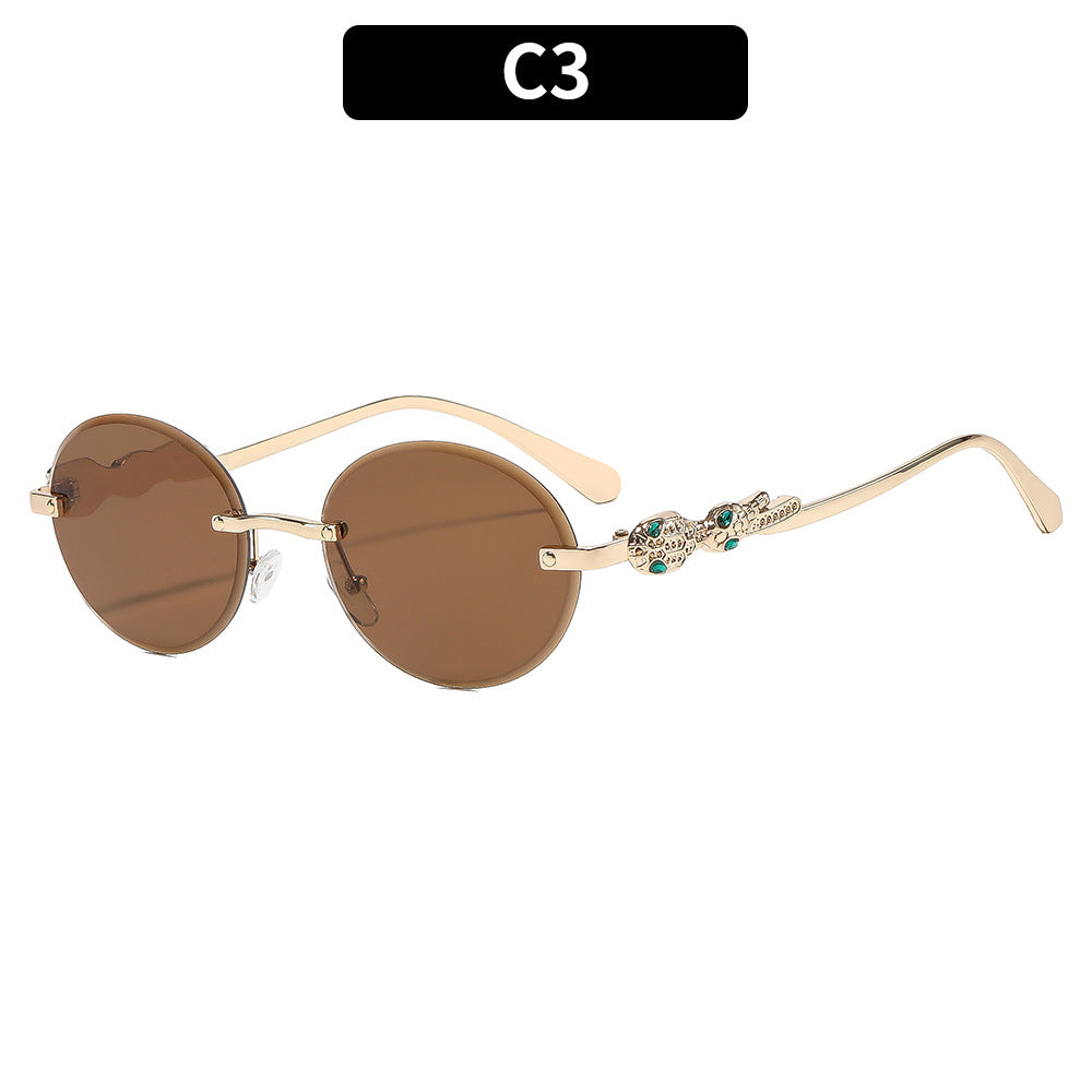 Modische runde Sonnenbrille mit kunstvollen Details