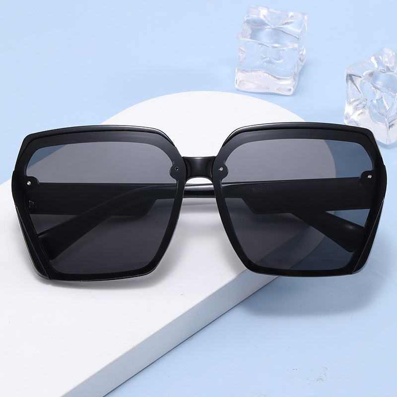 Damen geometrische Sonnenbrille mit robustem Rahmen Brehn