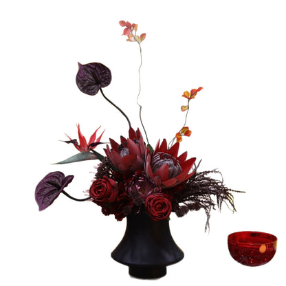 Künstlerisches florales Tischmittelstück Arrangement
