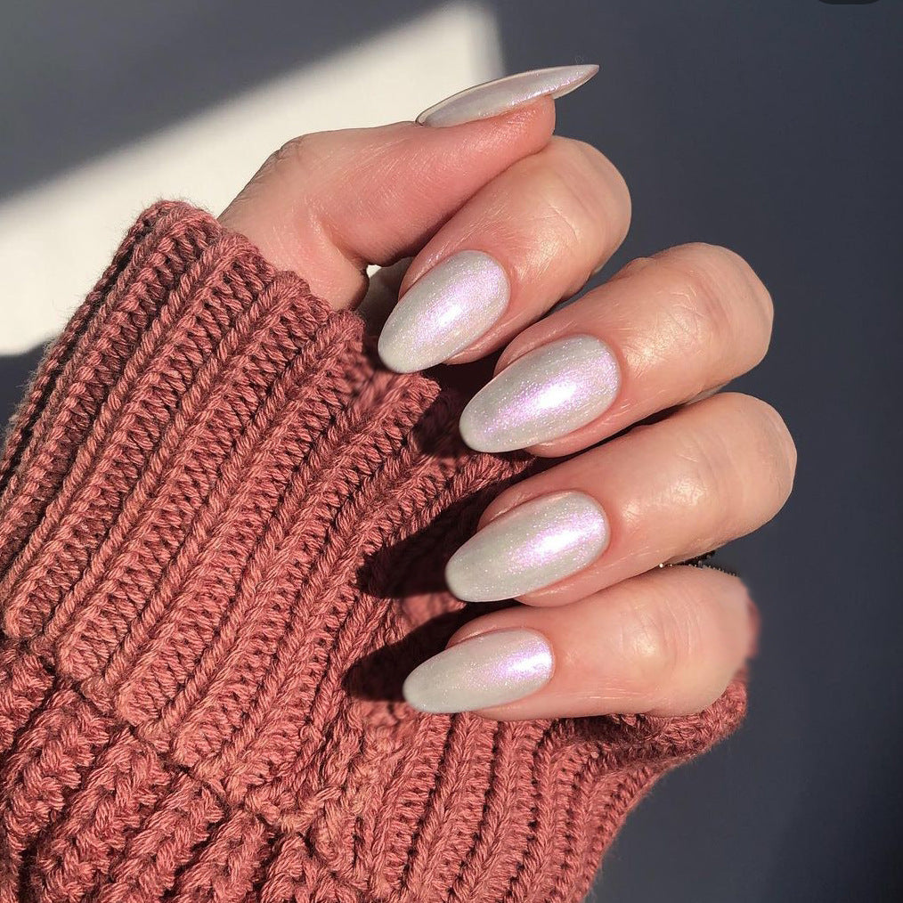 Premium Glänzende Mandelförmige Press-On Nagelspitzen Brehn
