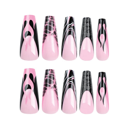 Kunstvolle Stiletto-Nägel im modernen Design Brehn