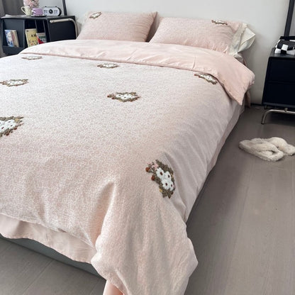 Besticktes Floral Cotton-Satin Bettbezug-Set mit Rock-Bettlaken und passenden Kissenbezügen