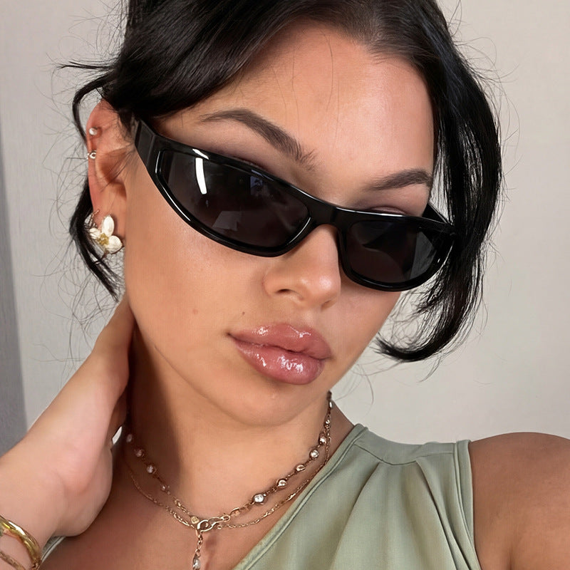 Damen sportliche Sonnenbrille mit flachem, aerodynamischem Design und UV-Schutz Brehn