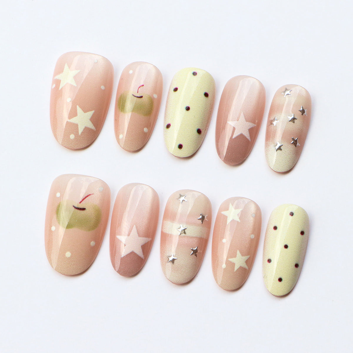 Kreatives Press-On Nagelkunstset