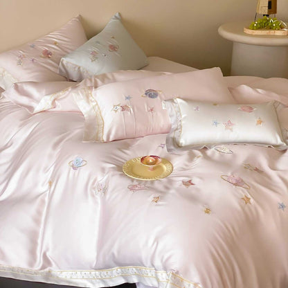 Satin-Bettwäsche-Set mit gesticktem Galaxie-Motiv und seidig-glattem Finish