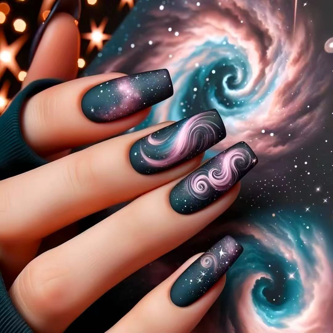 Galaxy-Themed Press-On Nail Extensions Brehn