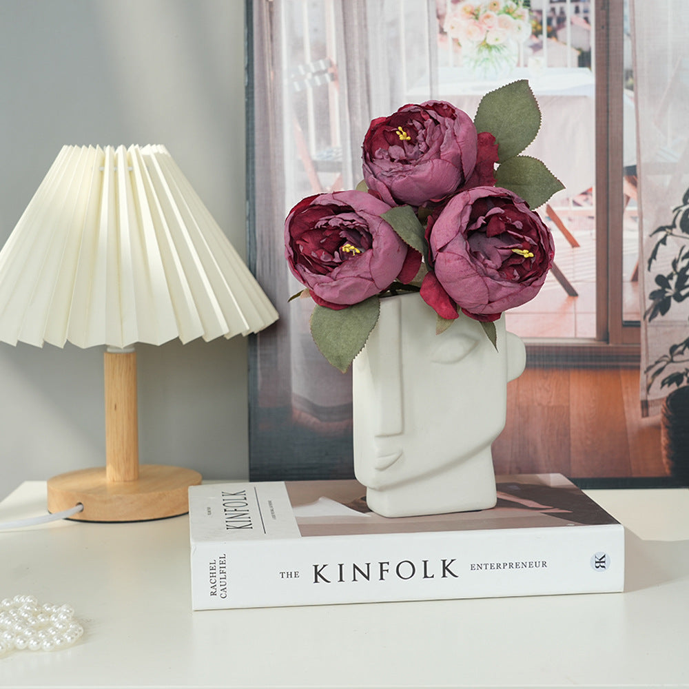 Elegante Blumenarrangement