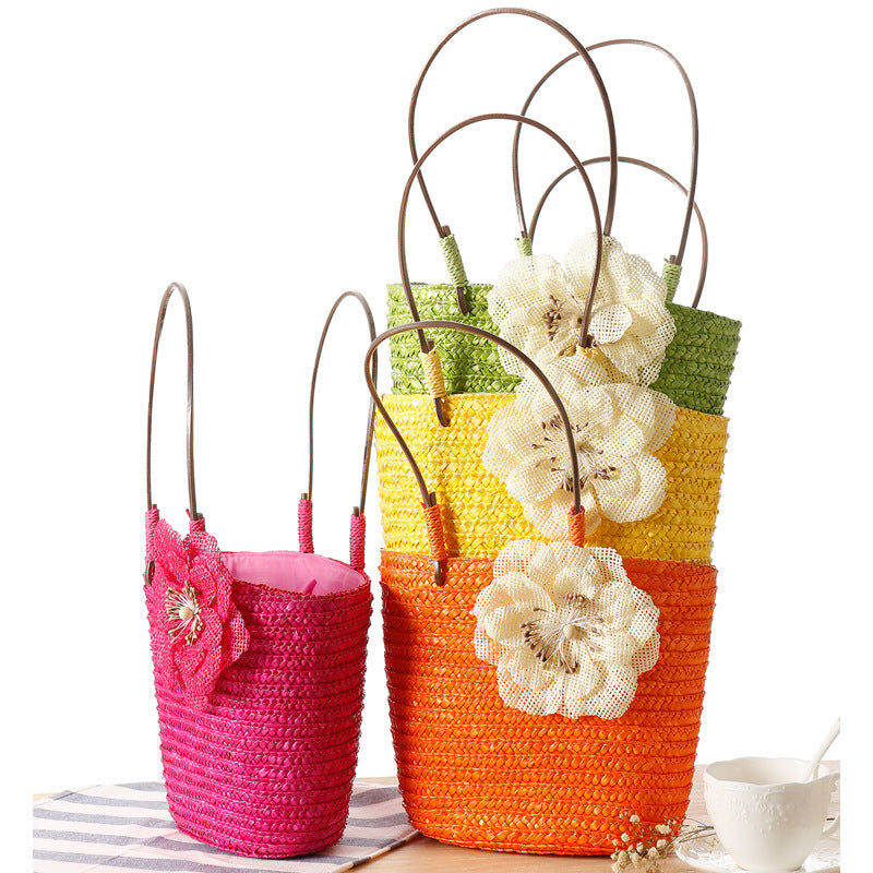 Strandtasche mit Dekorativer Blumendetailverzierung Brehn
