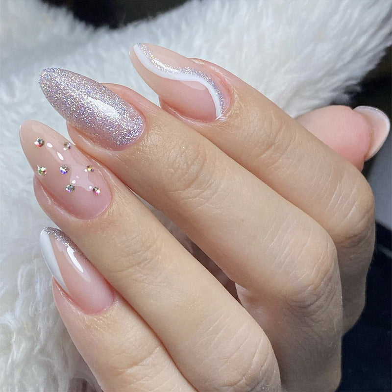 Glamouröse Glitzer Stiletto Nagelkunst Brehn