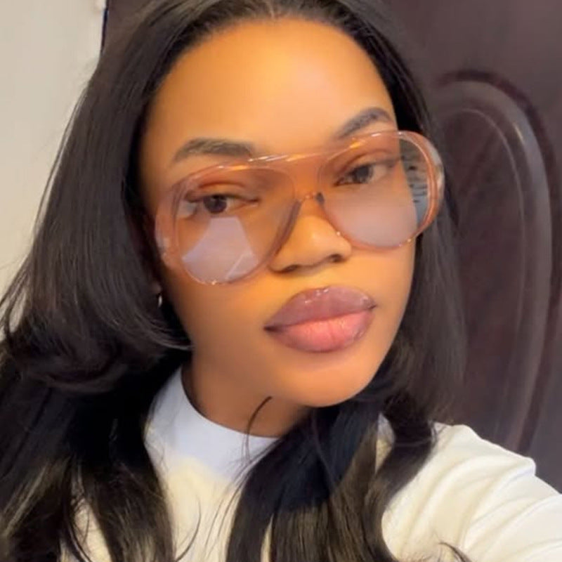 Damen sportliche Sonnenbrille im futuristischen Design Brehn