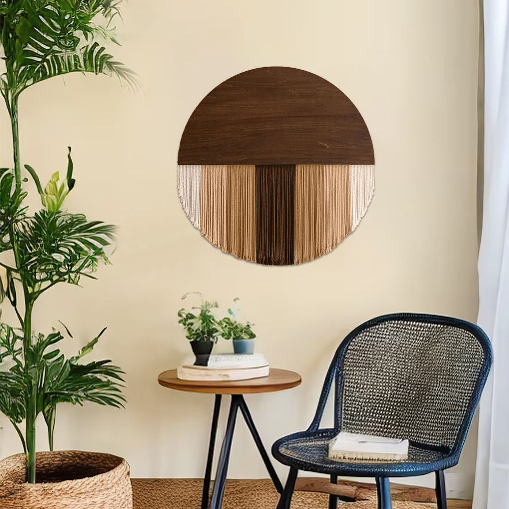 Wandbehang aus gefärbtem Garn und Holz