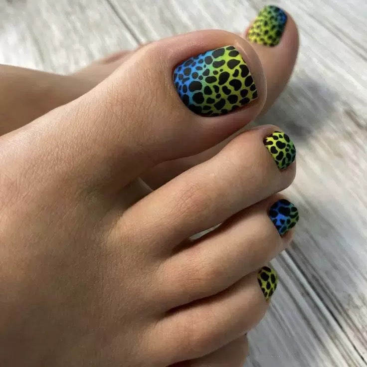 Fußnagelkunst-Set mit kreativen Tiermuster-Akzenten Brehn