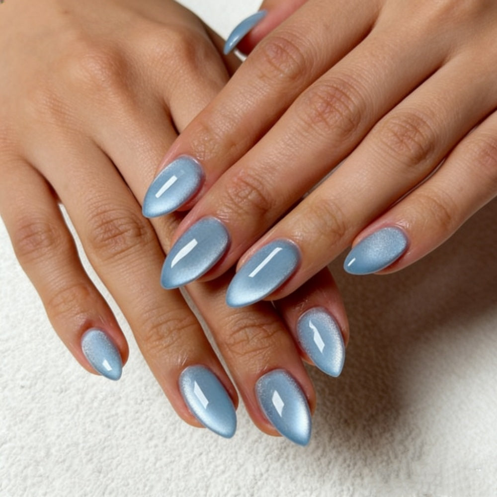 Glänzende Stiletto-Nageltips Brehn