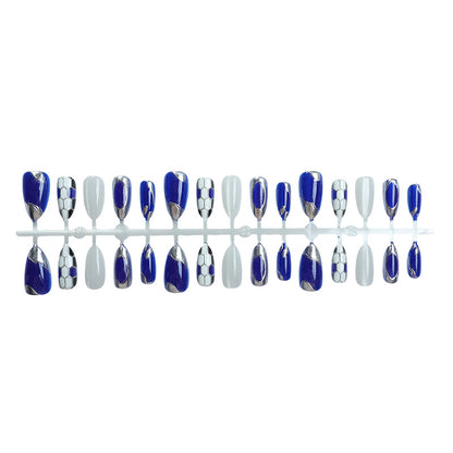 Kreatives sportlich inspiriertes Press-On-Nagelkunst-Set