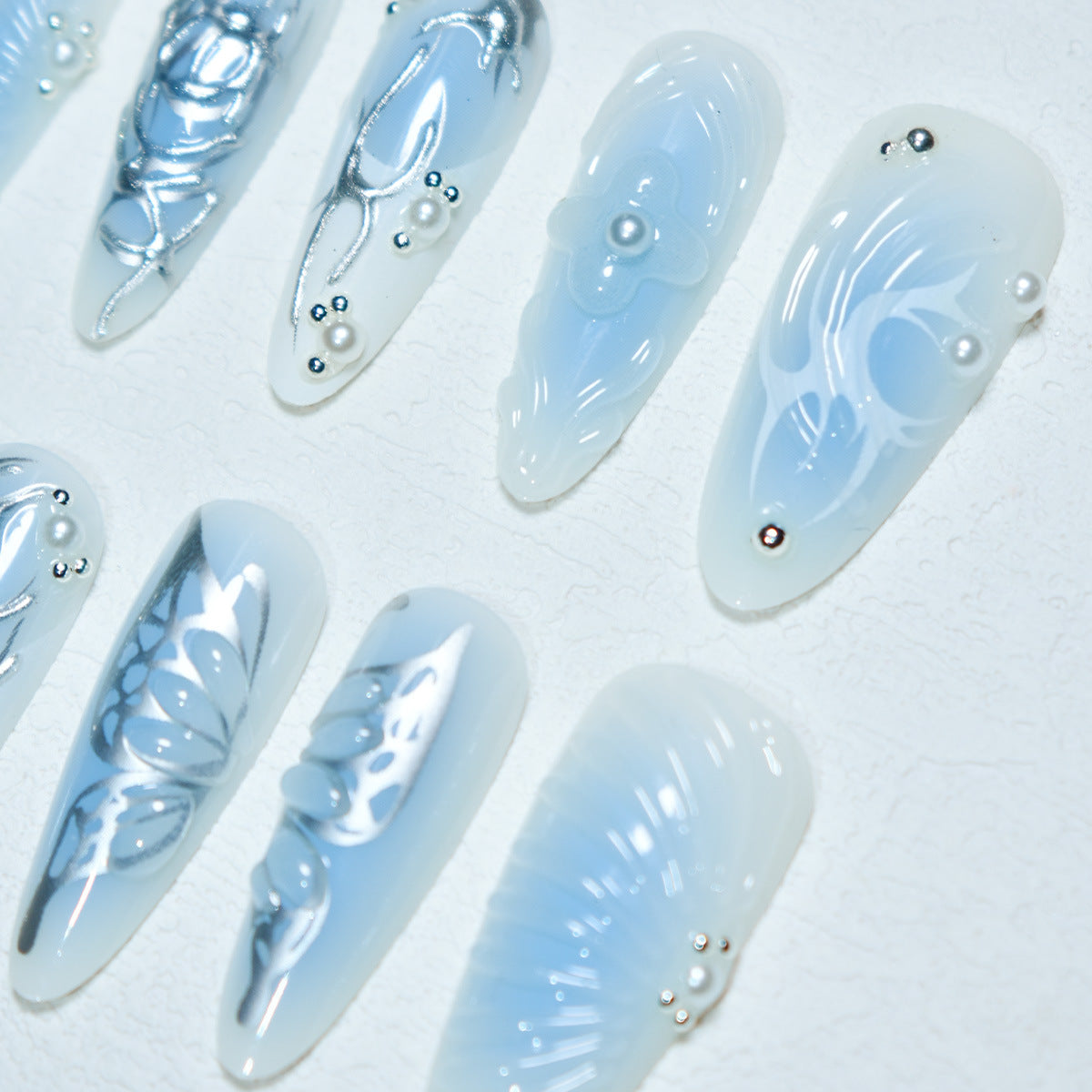 Künstlerisches 3D-Acryl-Nageldesign Brehn