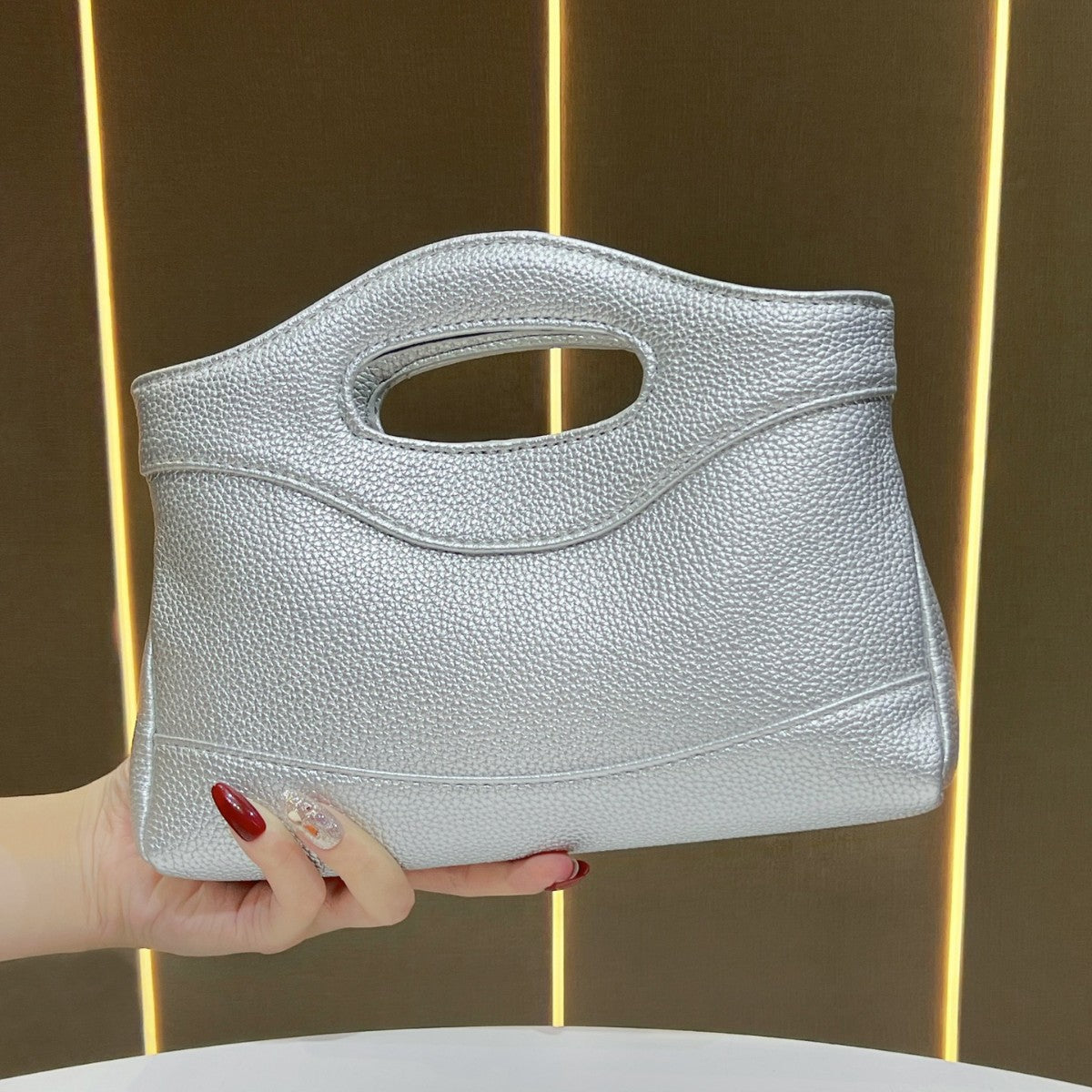 Texturierte Abendhandtasche