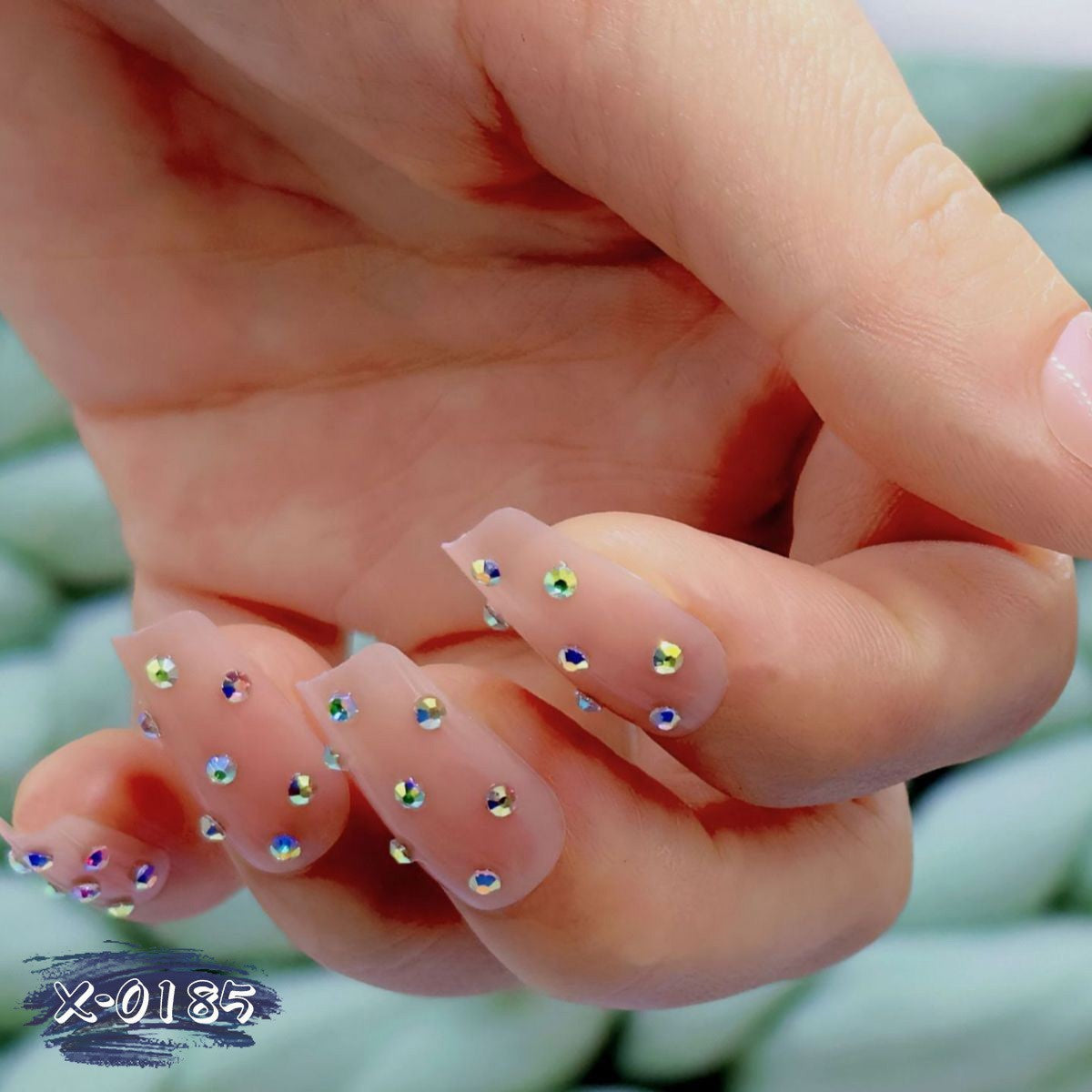 Elegantes Nagelkunst Design Kit mit Strass-Akzenten