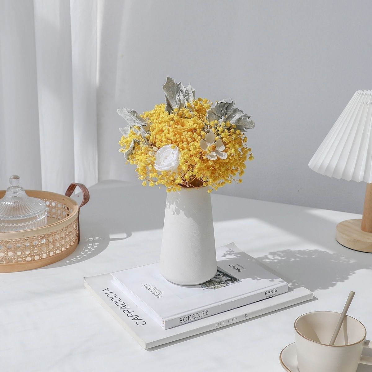 Dekorative florale Vase Anzeige