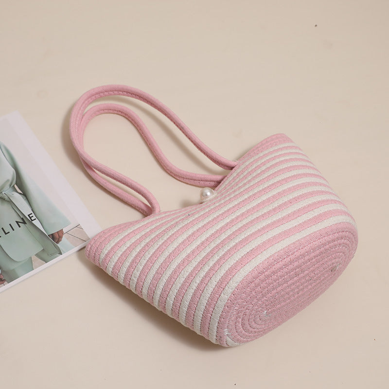 Trendige Basttasche mit Stilvollem Streifenmuster Brehn