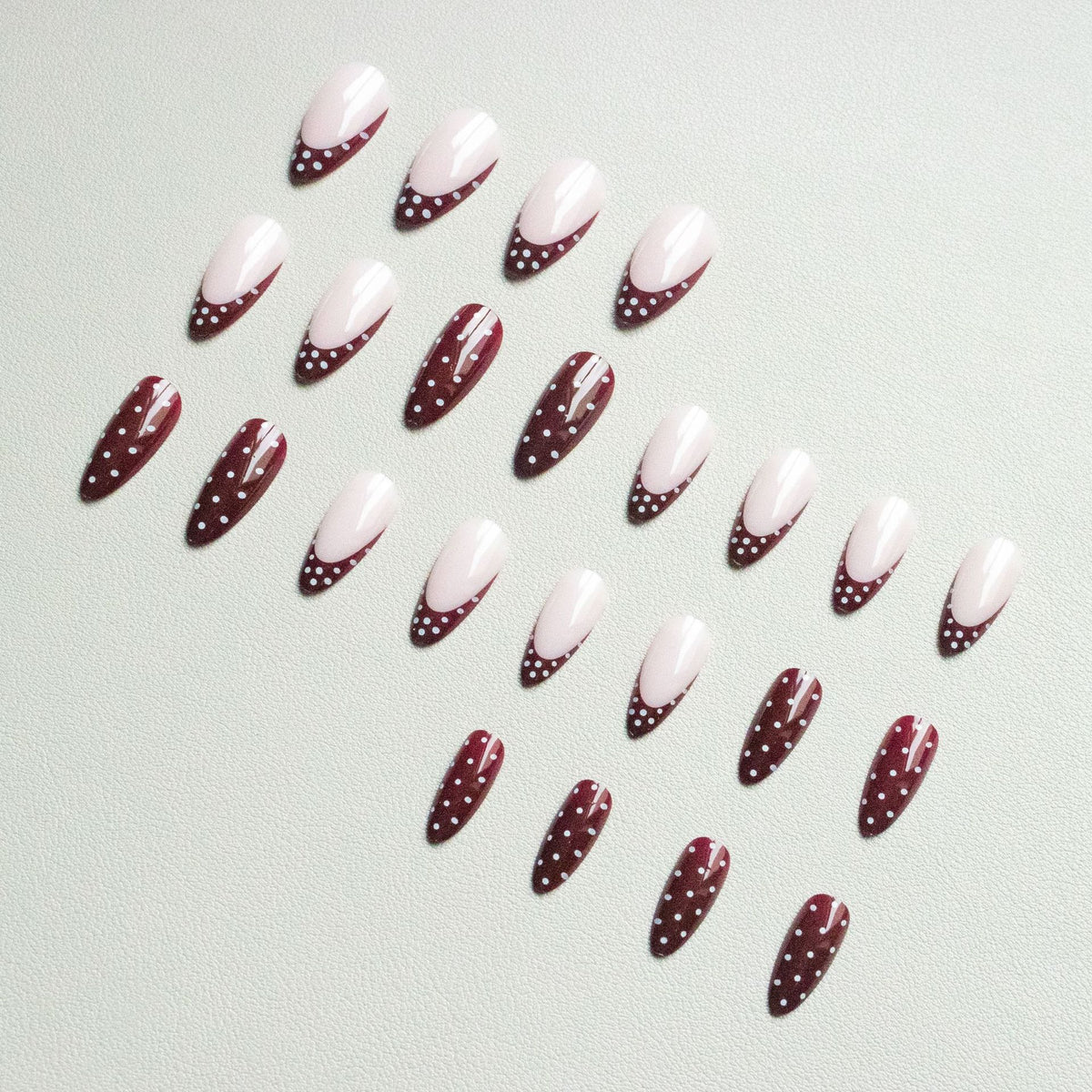 Elegantes abstraktes französisches Nagelkunst-Set