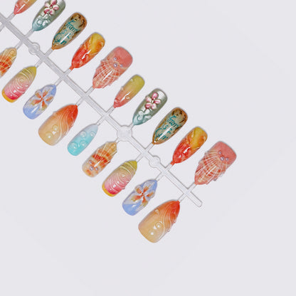 Kunstnagelset mit floralen und kreativen Designs Brehn