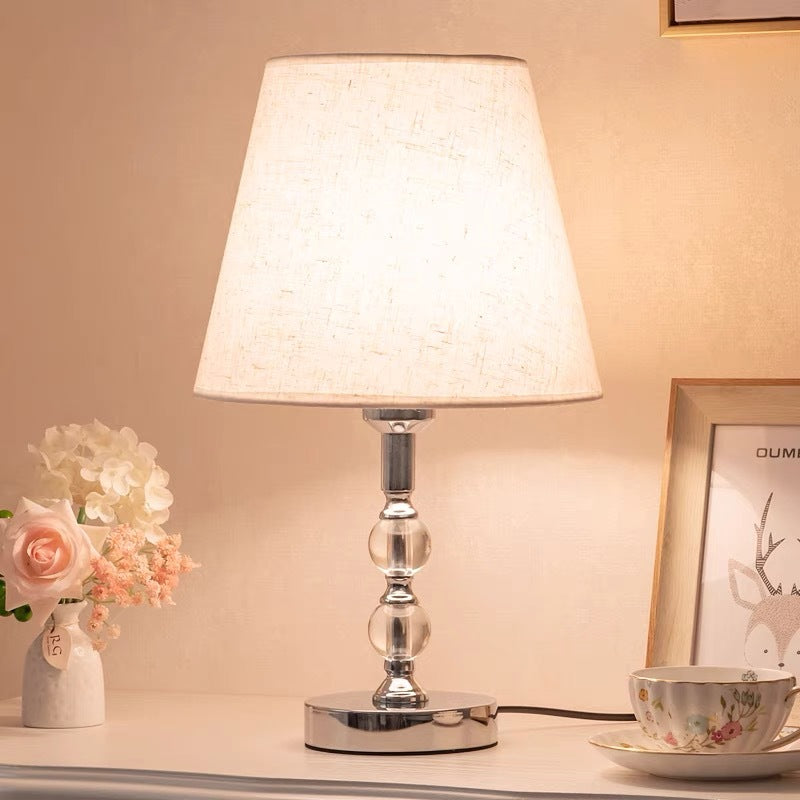 Elegante Glasfuß Tischlampe