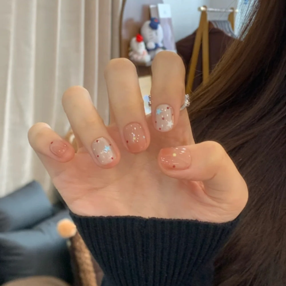 Künstlerisches Press-On Nagelset mit Sternmotiven Brehn