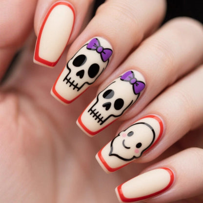 Künstlerische Halloween-Themen-Nagelverlängerungen Brehn
