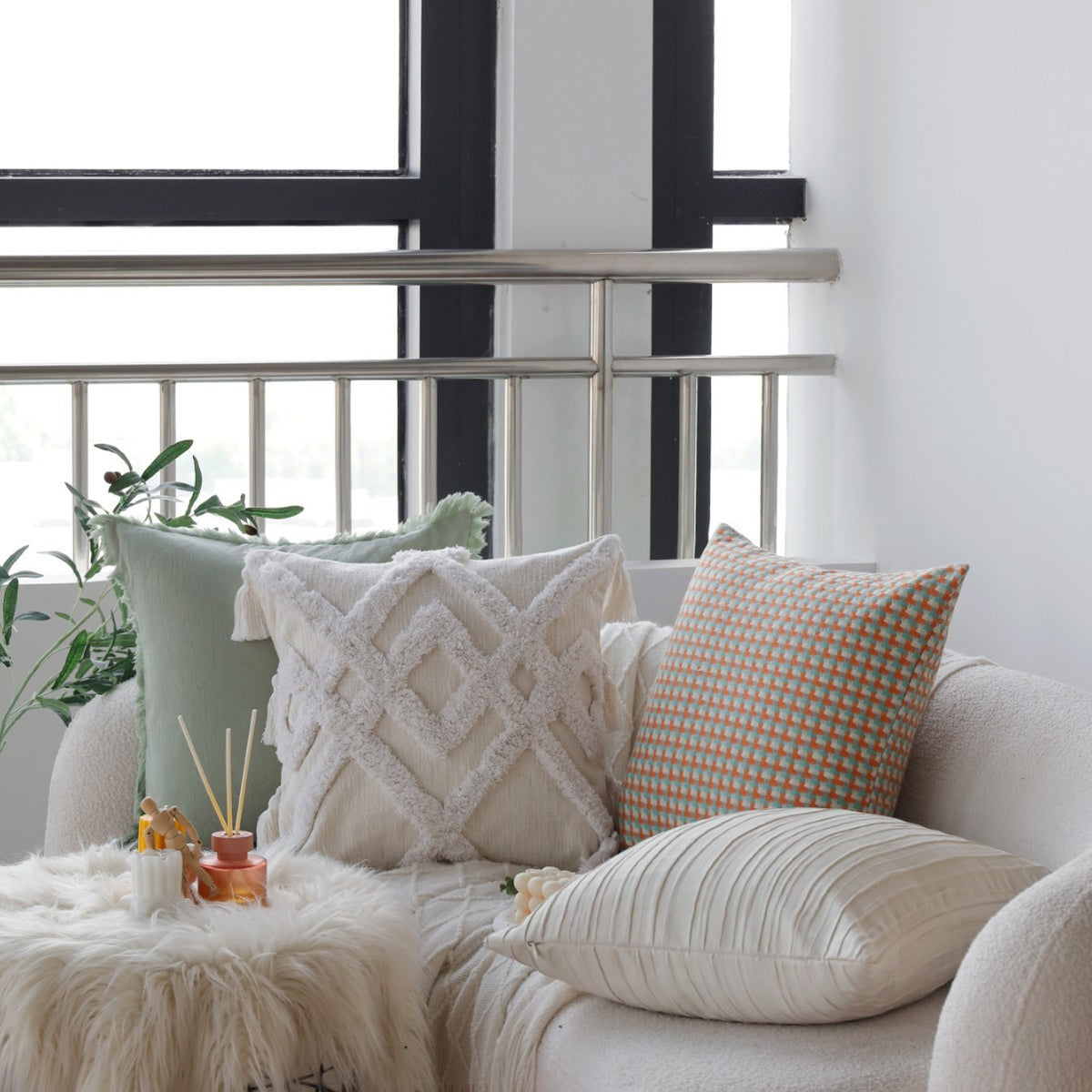Quadratischer Kissenbezug im Boho‑Stil mit 3D‑Tufting, Quasten und weicher Baumwollstruktur Brehn