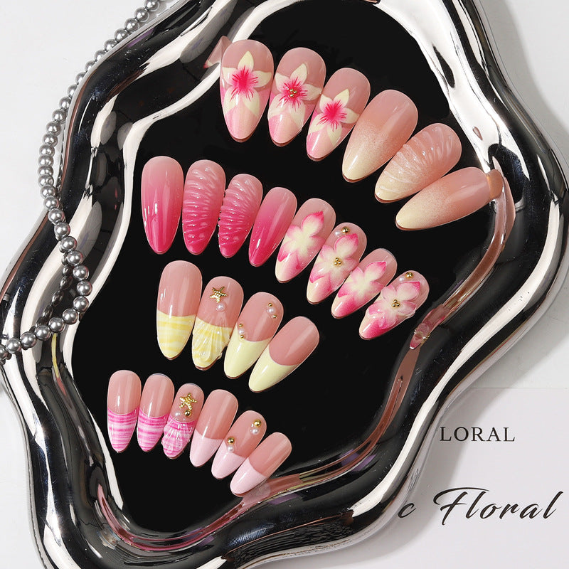 Blumen-inspirierte Press-On-Nagelkollektion Brehn