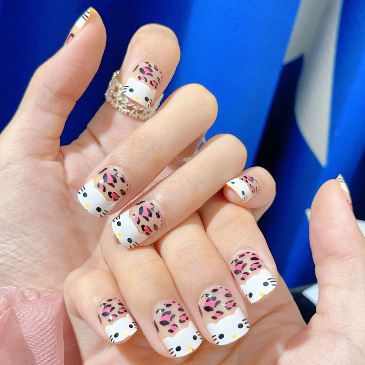 Lustiges katzenmotiviertes Press-On-Nagelset